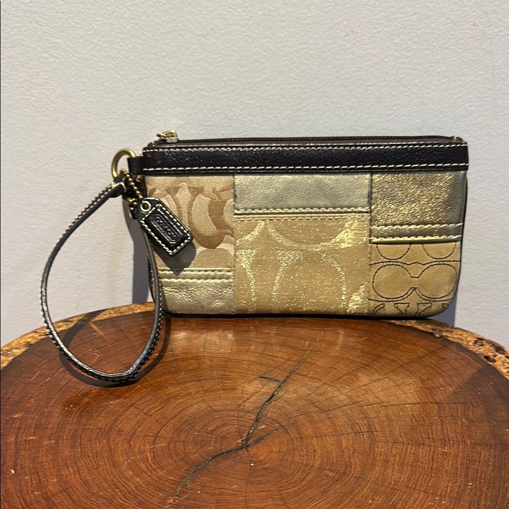 Coach Classic Patchwork Gold & Brown Leather Suede Leather Excellent Wristlet